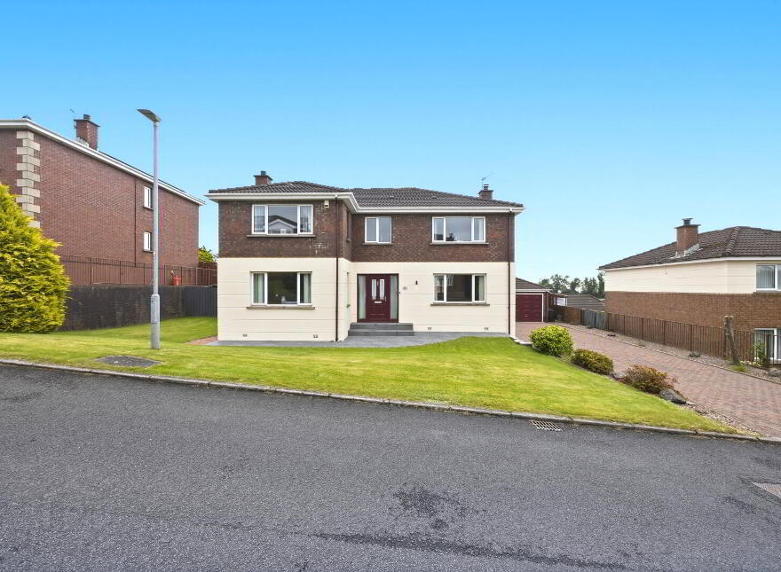 11 Lambert Rise, Dundonald, Belfast, BT16 1LQ