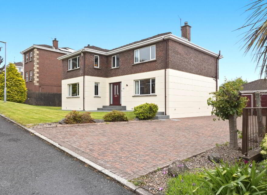 11 Lambert Rise, Dundonald, Belfast, BT16 1LQ