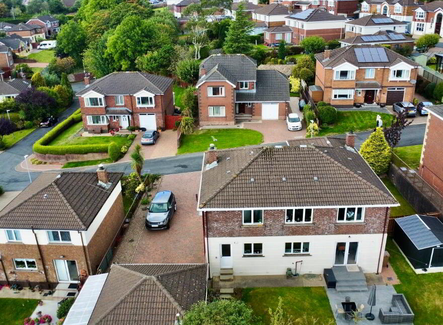 11 Lambert Rise, Dundonald, Belfast, BT16 1LQ