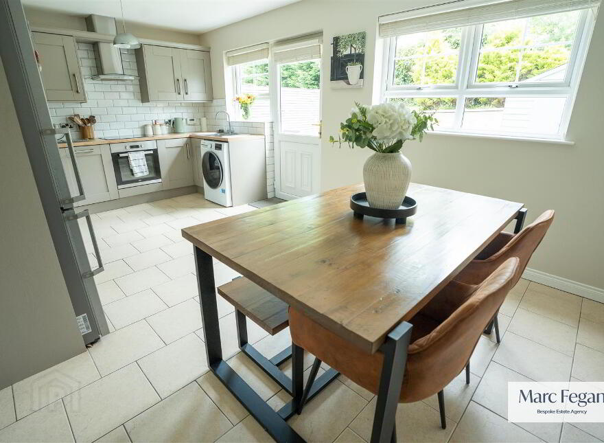 105 Carrigart Crescent, Tullygally, Craigavon, BT65 5EG