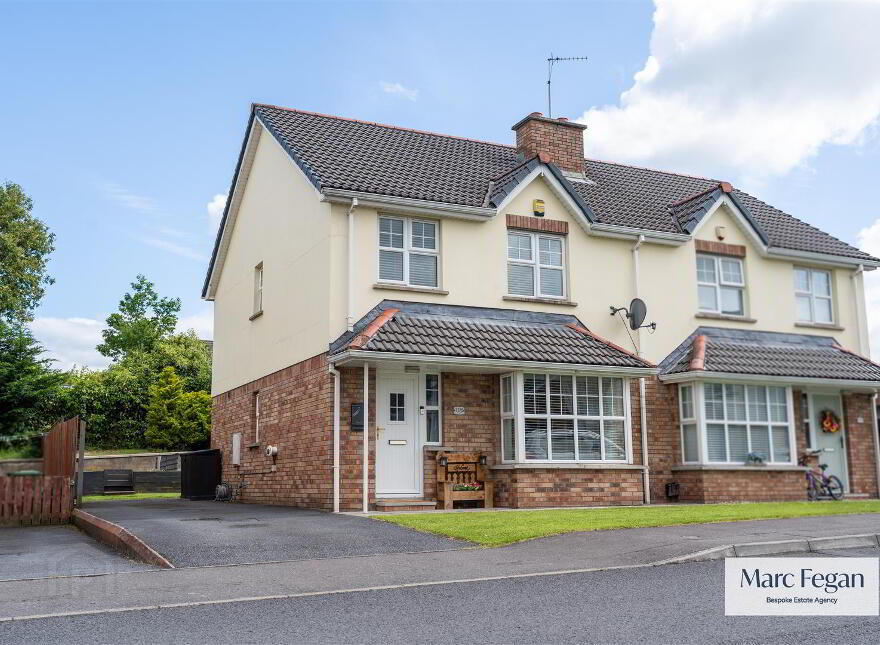 105 Carrigart Crescent, Tullygally, Craigavon, BT65 5EG