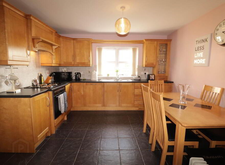 12 Featherbed Glade, Rossorry, Enniskillen, BT74 7HW