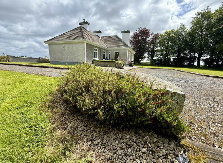 Quinaltagh, Garrafrauns, Tuam, H54WD62