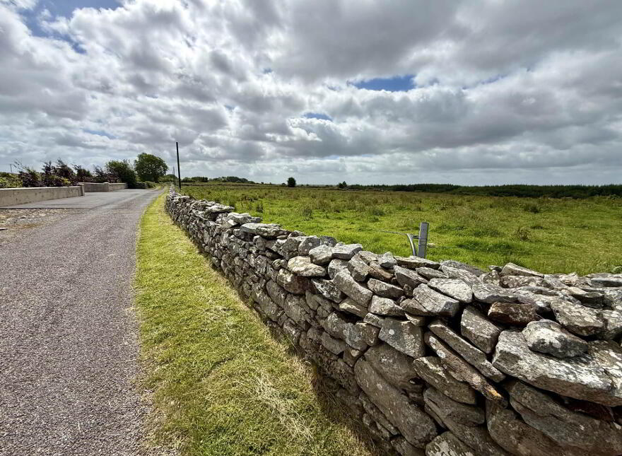 Quinaltagh, Garrafrauns, Tuam, H54WD62