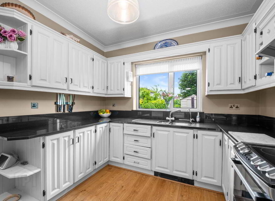 4 Dun Daingean, Newcastle, Galway City, H91XRR4