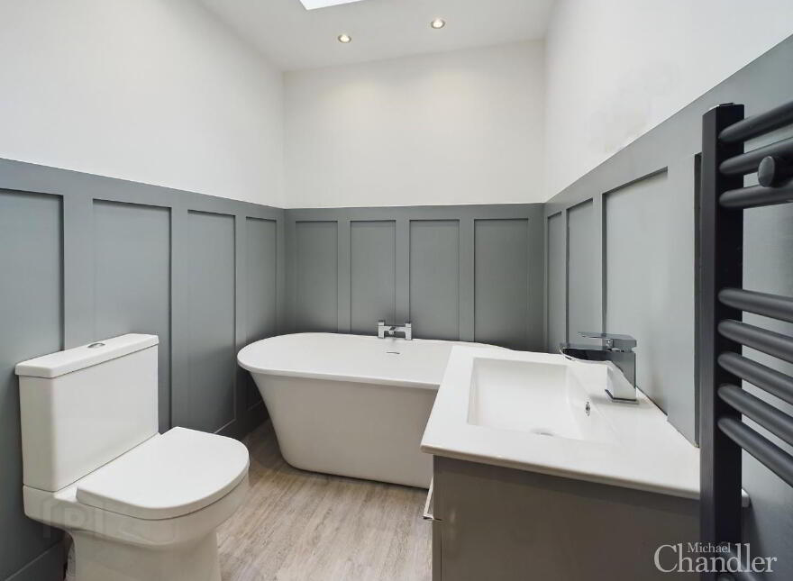 12 Glennor Crescent, Carryduff, Belfast, BT8 8HW