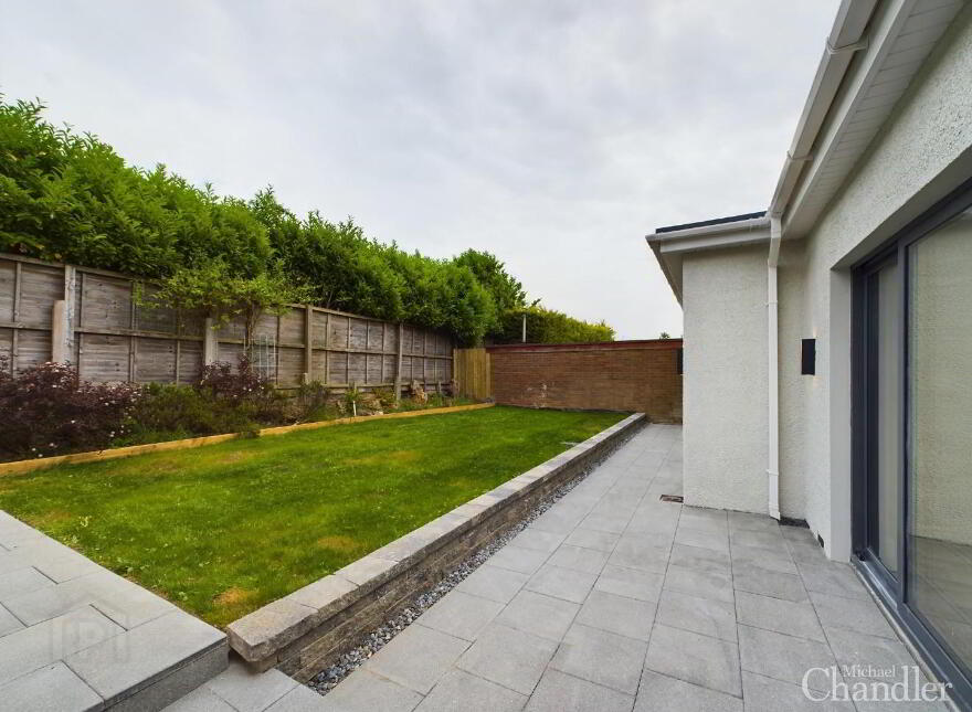 12 Glennor Crescent, Carryduff, Belfast, BT8 8HW