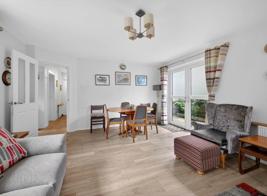 36 Garvey Court, Lisburn, BT27 4DG