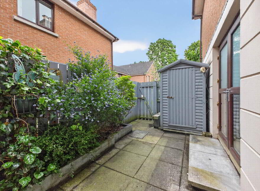 36 Garvey Court, Lisburn, BT27 4DG