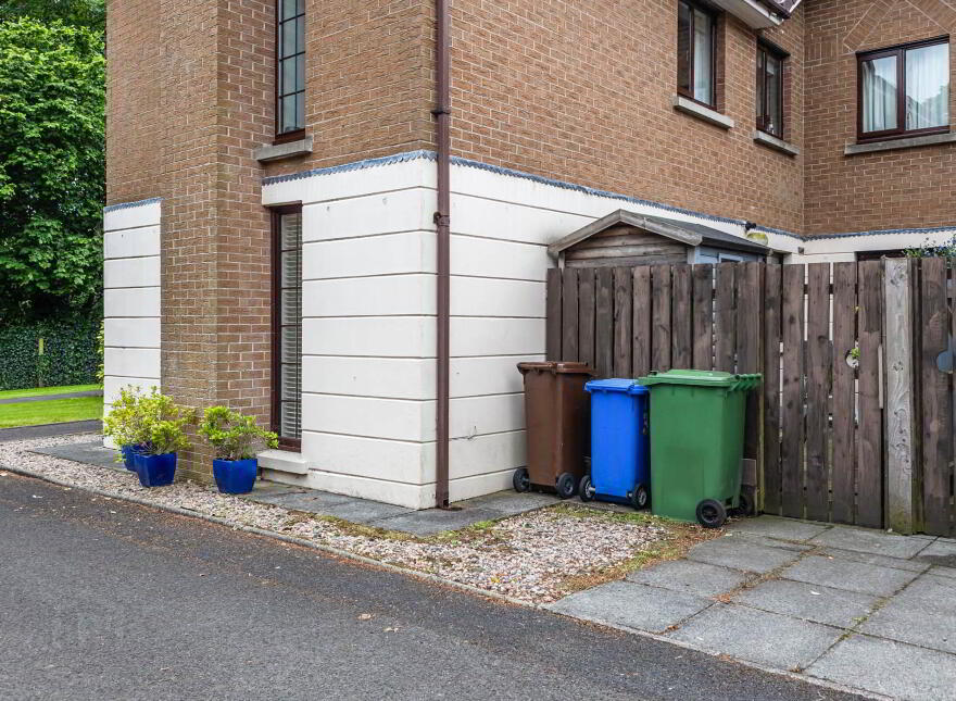 36 Garvey Court, Lisburn, BT27 4DG