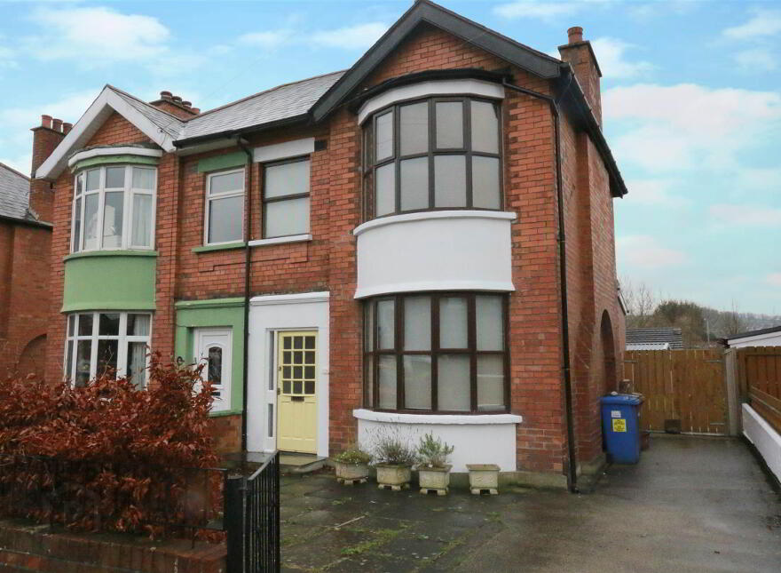 52 Onslow Parade, Ravenhill, Belfast, BT6 0AQ