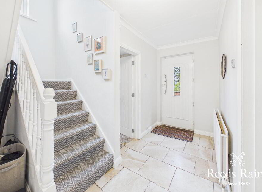 7 Loughview Drive, Upper Knockbreda Road, Belfast, BT6 0NU