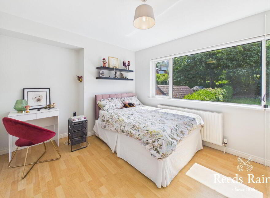 7 Loughview Drive, Upper Knockbreda Road, Belfast, BT6 0NU