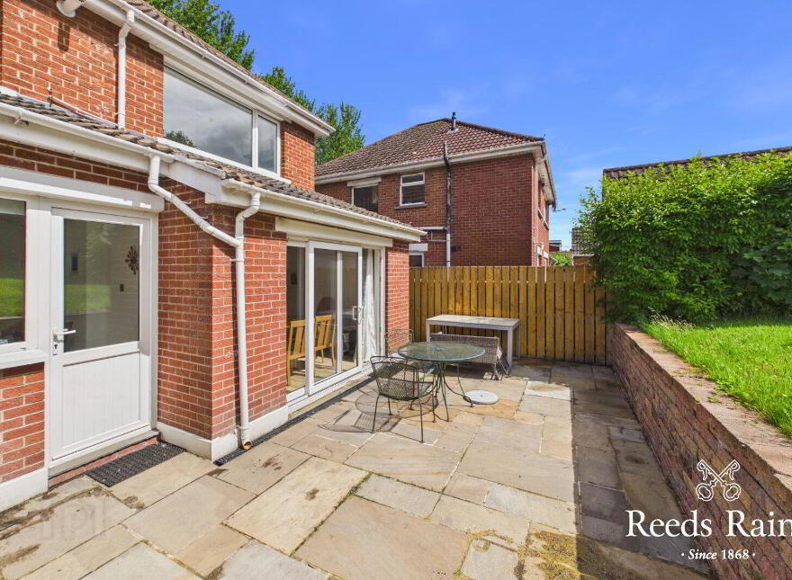 7 Loughview Drive, Upper Knockbreda Road, Belfast, BT6 0NU