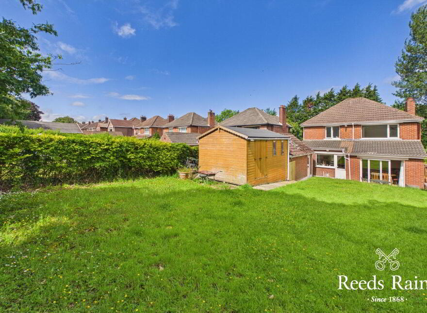 7 Loughview Drive, Upper Knockbreda Road, Belfast, BT6 0NU