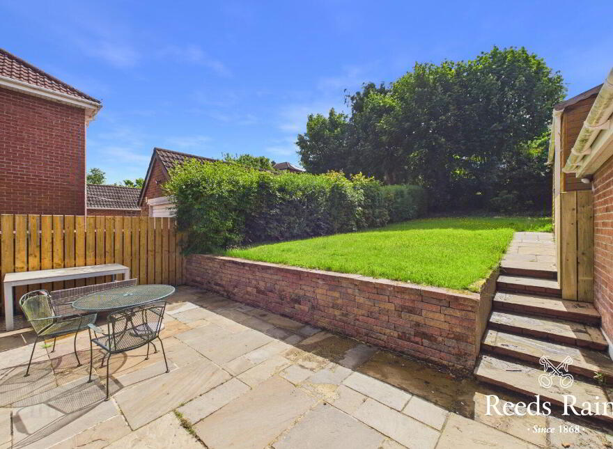 7 Loughview Drive, Upper Knockbreda Road, Belfast, BT6 0NU