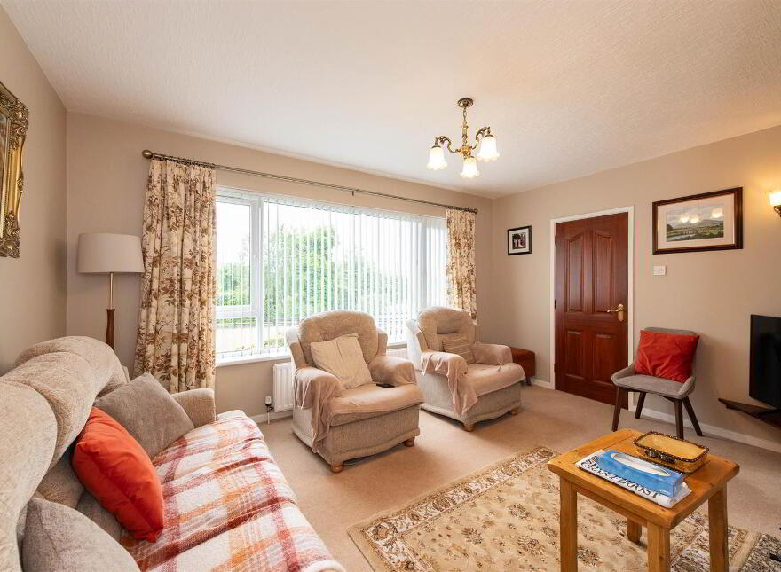 46 Magheratimpany Road, Ballynahinch, BT24 8NZ