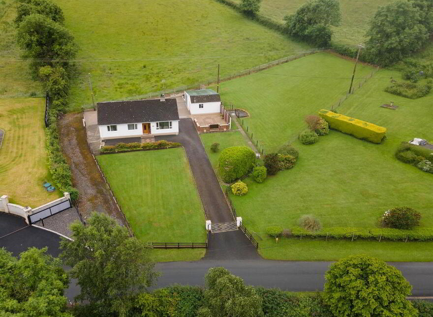 46 Magheratimpany Road, Ballynahinch, BT24 8NZ