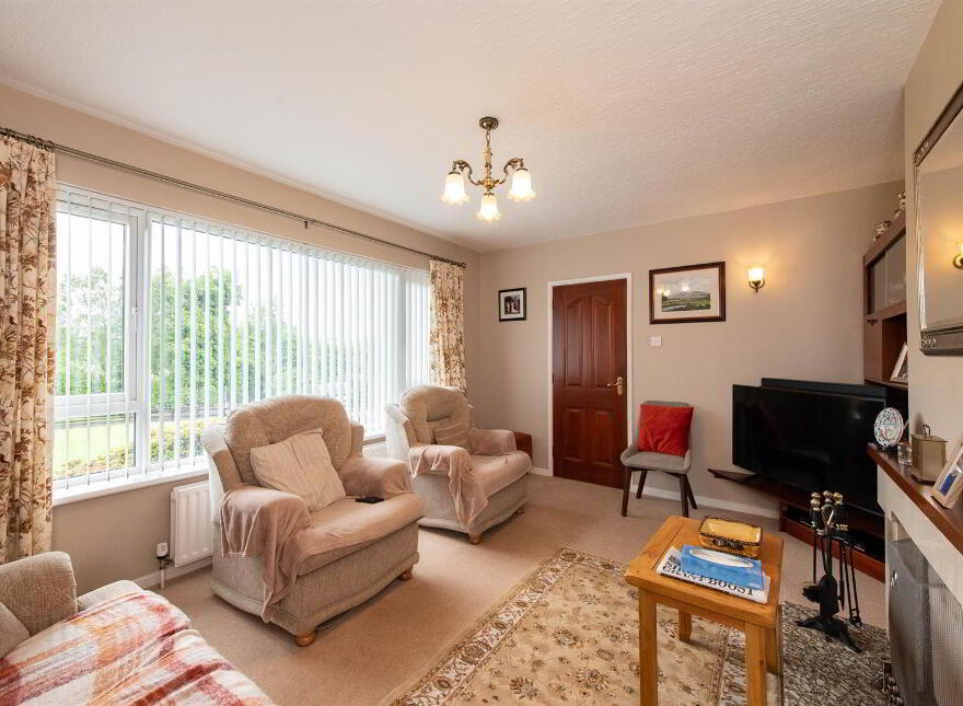 46 Magheratimpany Road, Ballynahinch, BT24 8NZ