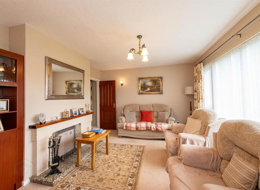 46 Magheratimpany Road, Ballynahinch, BT24 8NZ