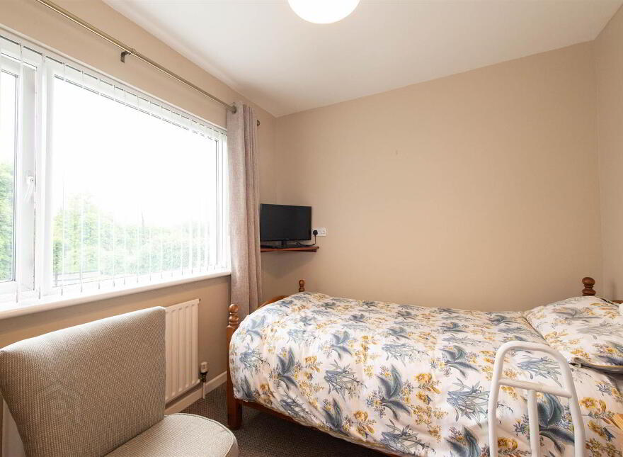 46 Magheratimpany Road, Ballynahinch, BT24 8NZ