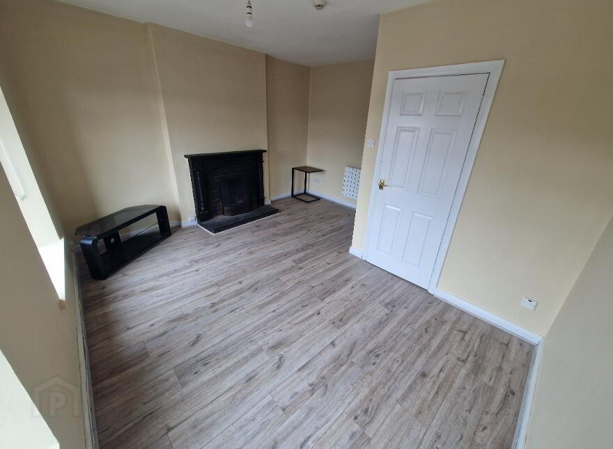 42a Main Street, Portglenone, BT44 8HS