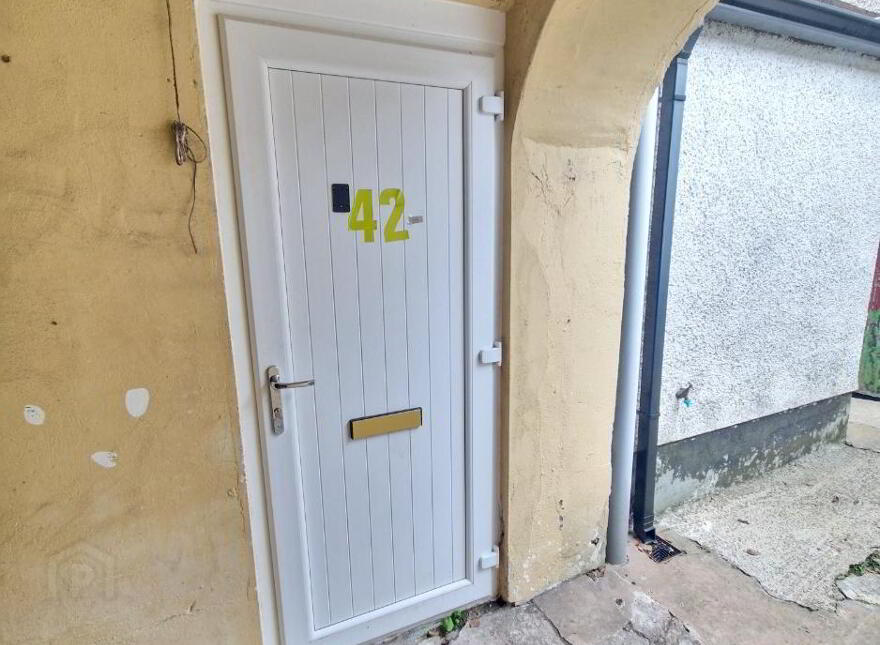 42a Main Street, Portglenone, BT44 8HS