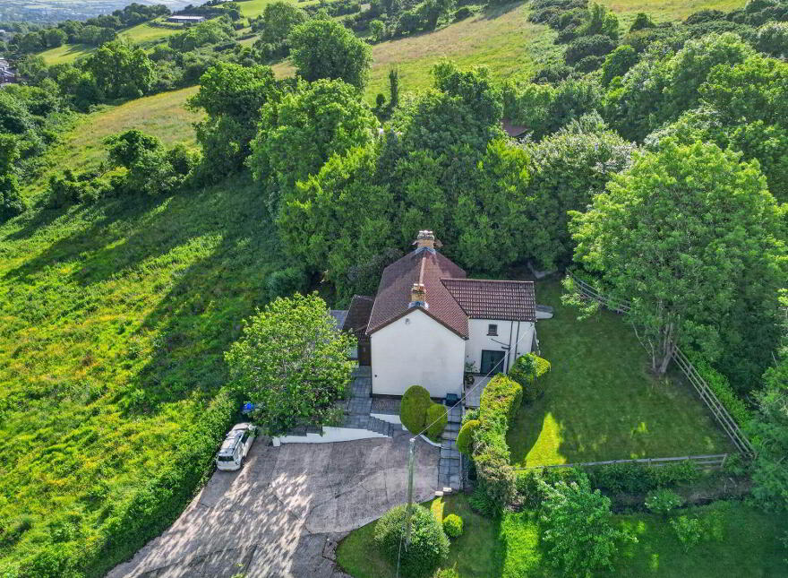 133 Lower Braniel Road, Belfast, BT5 7NL