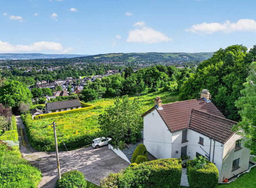 133 Lower Braniel Road, Belfast, BT5 7NL