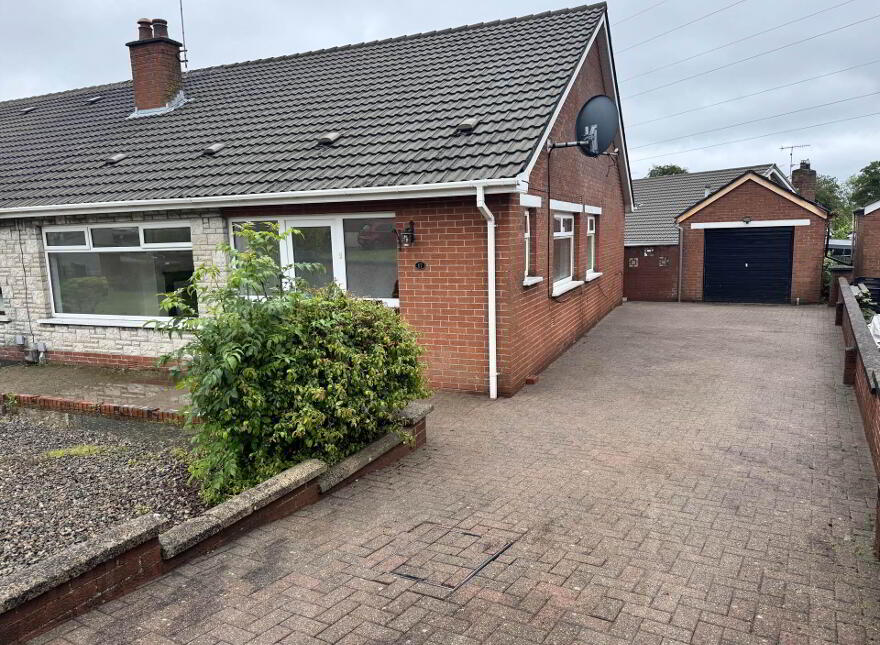 17 Prospect Gardens, Carrickfergus, BT38 8QX