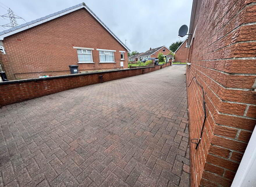 17 Prospect Gardens, Carrickfergus, BT38 8QX