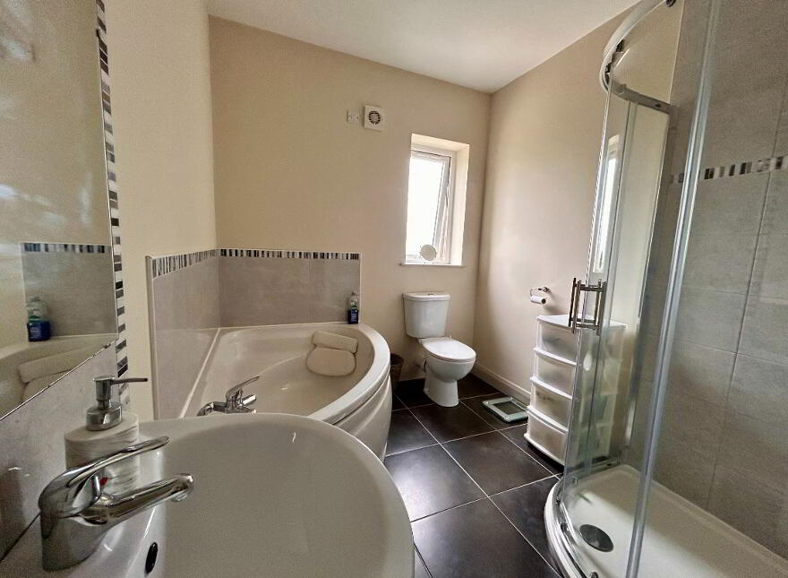 20 Drumclay Court, Enniskillen, BT74 6NS