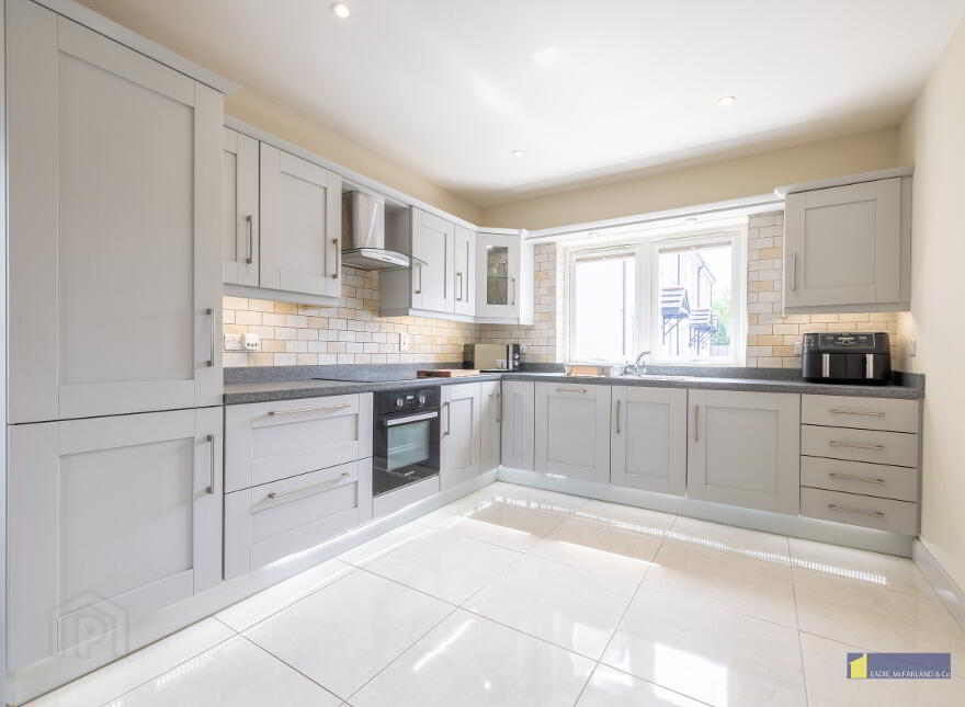 20 Drumclay Court, Enniskillen, BT74 6NS