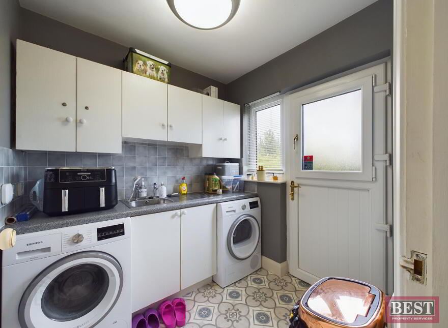 25 Ashbrook Mews, Newry, BT34 1SJ