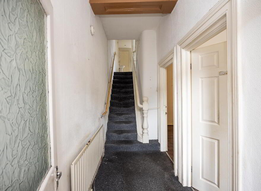 34 Bloomfield Avenue, Belfast, BT5 5AD