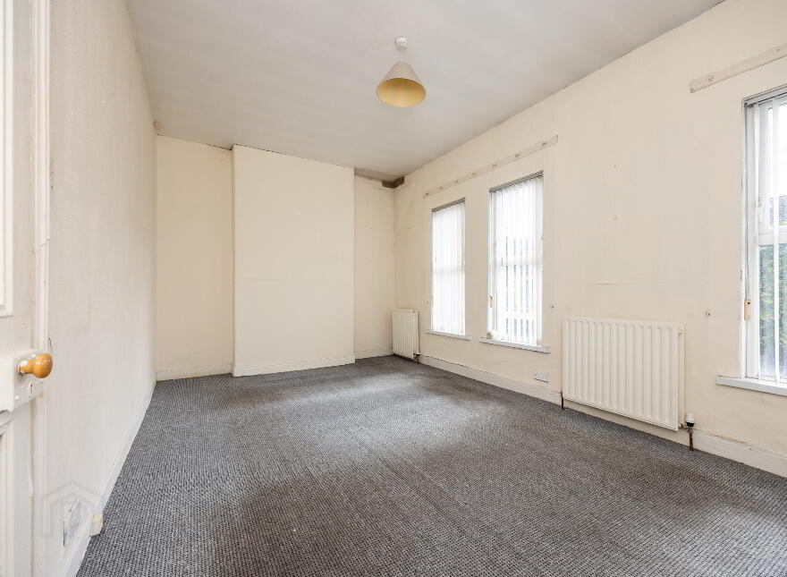 34 Bloomfield Avenue, Belfast, BT5 5AD