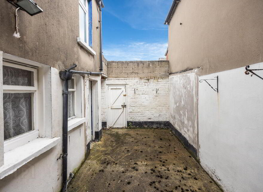 34 Bloomfield Avenue, Belfast, BT5 5AD