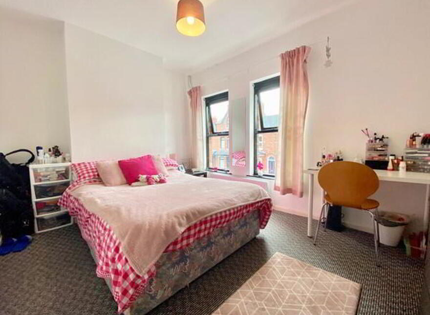 33 St Albans Gardens, Belfast, BT9 5DR