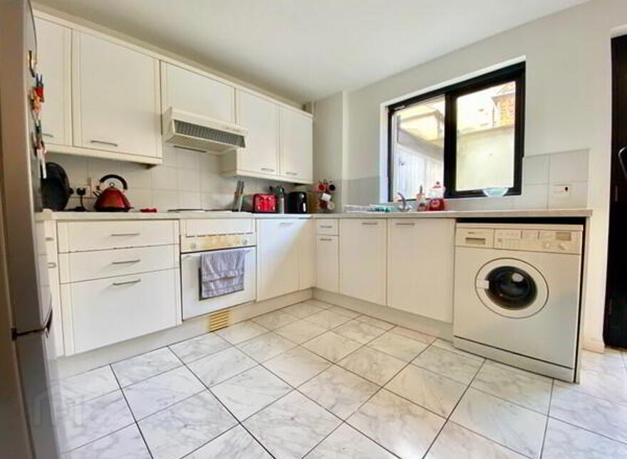 33 St Albans Gardens, Belfast, BT9 5DR