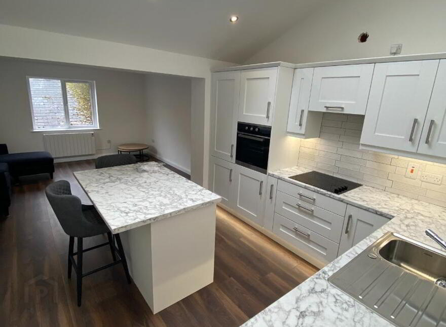 94B Duke Street, Waterside, Derry / Londonderry, BT47 6DQ