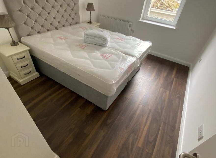 94B Duke Street, Waterside, Derry / Londonderry, BT47 6DQ
