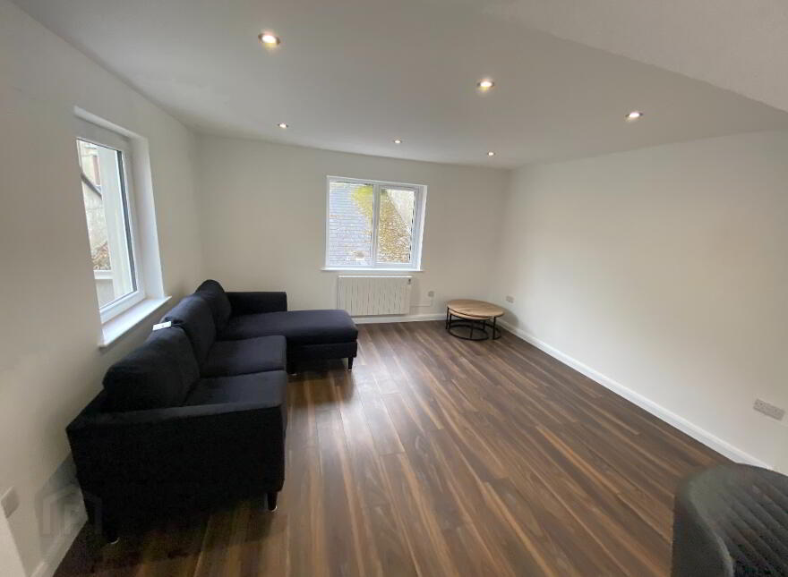 94B Duke Street, Waterside, Derry / Londonderry, BT47 6DQ