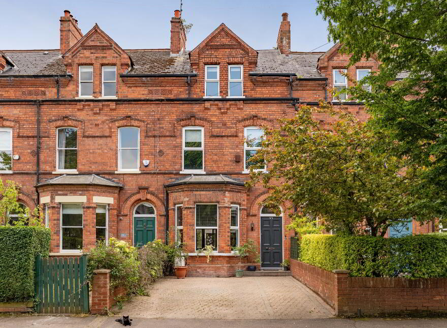 65 South Parade, Belfast, BT7 2GN