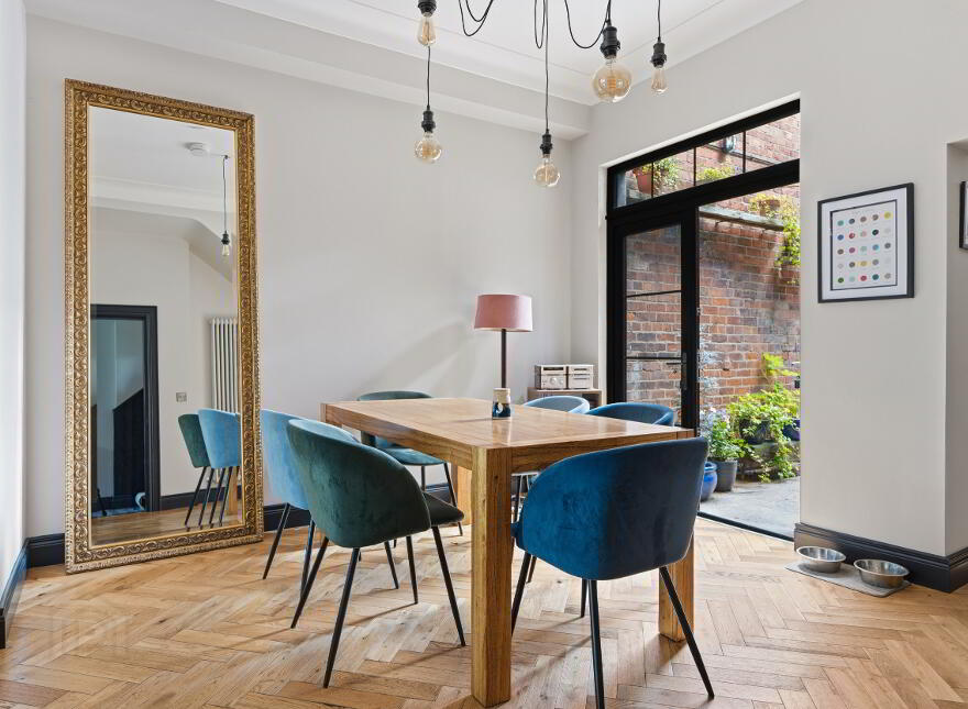65 South Parade, Belfast, BT7 2GN