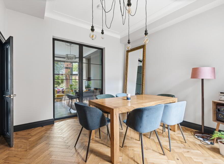 65 South Parade, Belfast, BT7 2GN