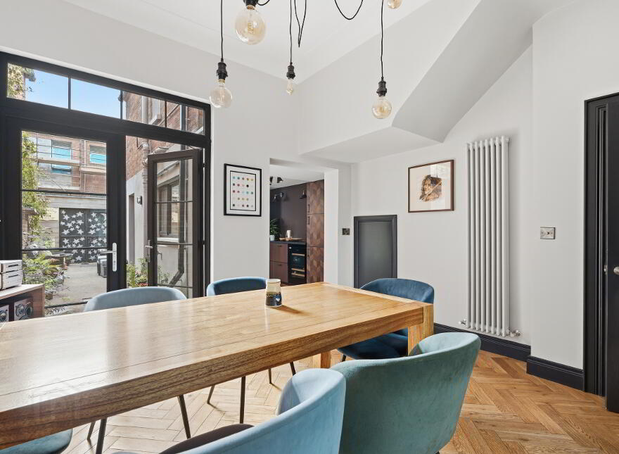 65 South Parade, Belfast, BT7 2GN