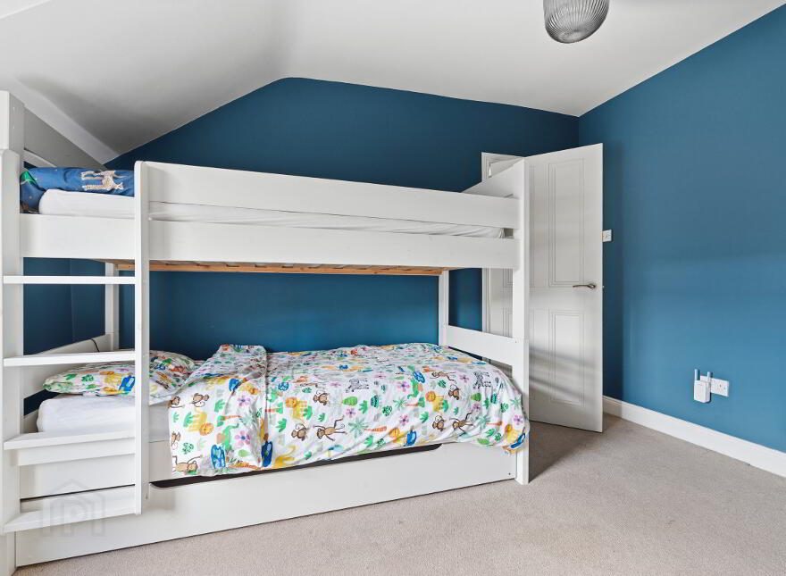 65 South Parade, Belfast, BT7 2GN