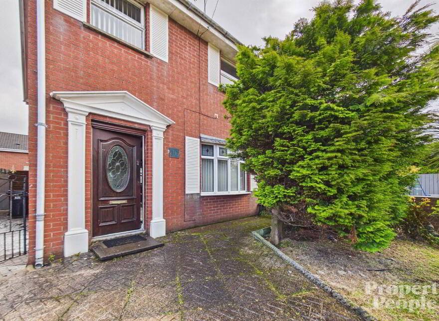 10 Iris Mews, Belfast, BT12 7HZ
