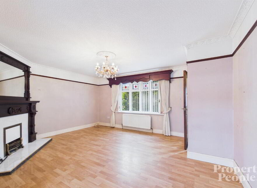 10 Iris Mews, Belfast, BT12 7HZ