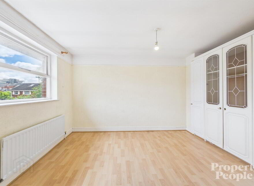 10 Iris Mews, Belfast, BT12 7HZ